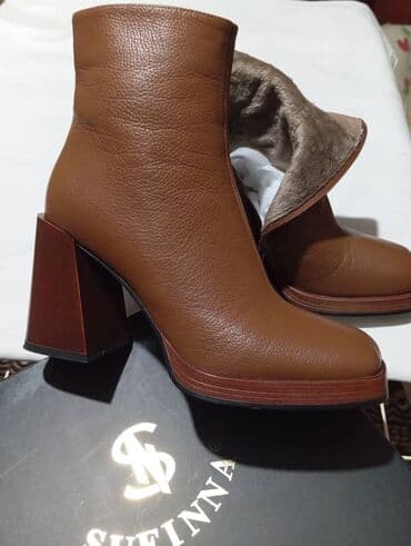 Сапог демисезонный. Натуральная кожа. Размер 37. Состояние отличное