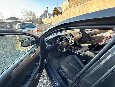 mazda 121: Hyundai Sonata: 2018 г., 2 л, Автомат, Газ, Седан — 2