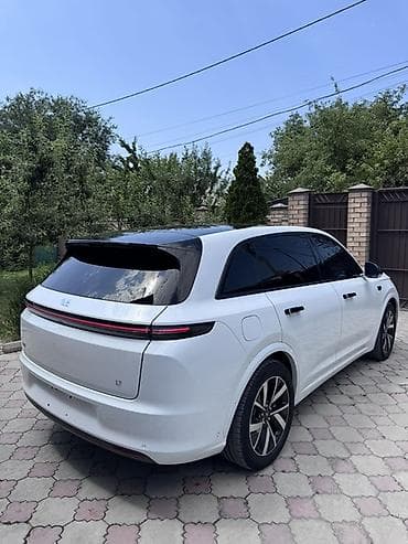 byd pro: Lixiang L7: 2023 г., 1.5 л, Автомат, Гибрид, Кроссовер — 4