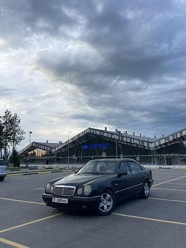 Mercedes-Benz : 1996 г., 2.3 л, Механика, Бензин — 1