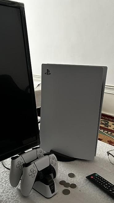 Игровая консоль Sony PlayStation 5 (версия с дисководом) Комплектация at lalafo.kg Игровая консоль Sony PlayStation 5 (версия с дисководом) Комплектация