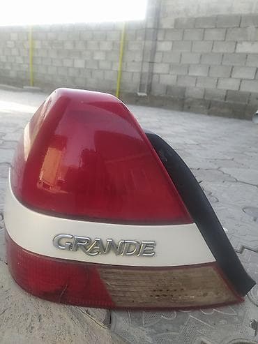 e60 m5: Задний левый стоп-сигнал Toyota 2003 г., Оригинал, Япония — 1