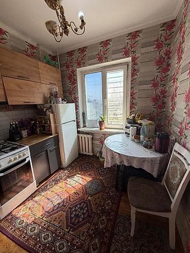 барачные квартиры: 2 комнаты, 50 м², 105 серия, 2 этаж, Косметический ремонт — 5