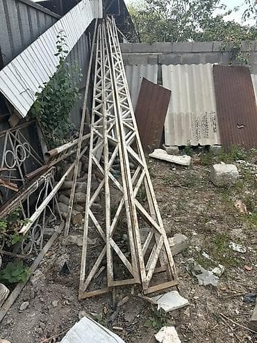 Металлические фермы/мачты треугольного сечения
8 шт по 6 метров б/у — 1