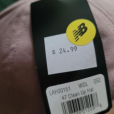 atom total: New Balance кепка уни брали в Канаде. Отдаю окончательно за 1500с — 3