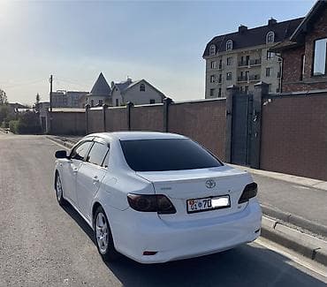 bme e34: Toyota Corolla: 2011 г., 1.8 л, Автомат, Бензин, Седан — 3