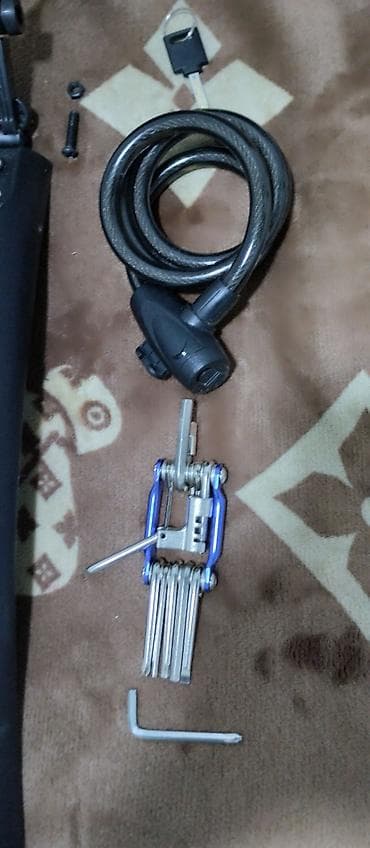 Велосипеддер: Шаардык велосипед, Велосипед алкагы L (172 - 185 см), Колдонулган — 6