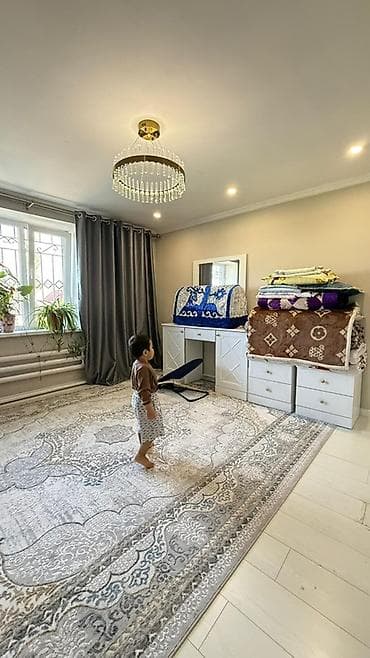 продаю дом ак ордо 1: 🏡 ПРОСТОРНЫЙ ДОМ | ж/м АК-ОРГО | 8 СОТОК 📍ж/м Ак-Орго 📌 От Лущихина — — 10
