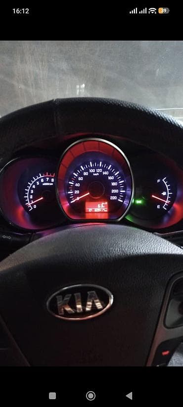 mini cuper: Kia Rio: 2016 г., 1.6 л, Ручные, Бензин, Седан — 9