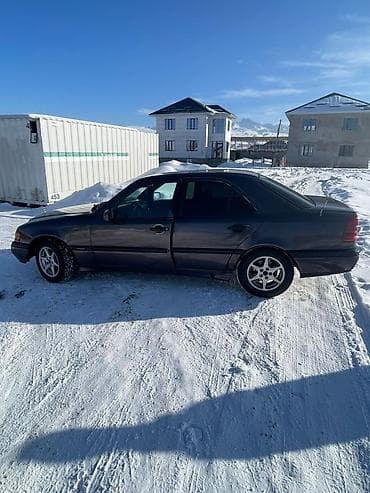 кия 8: Mercedes-Benz C-Class: 1993 г., 1.8 л, Механика, Бензин, Седан — 4