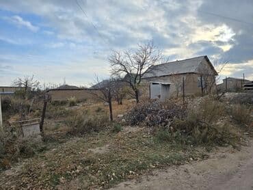 сары жон дом: Үй, 8 м², 3 бөлмө, Менчик ээси, Эски ремонт — 1