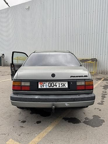 велобагажник: Volkswagen Passat: 1988 г., 1.8 л, Седан — 2