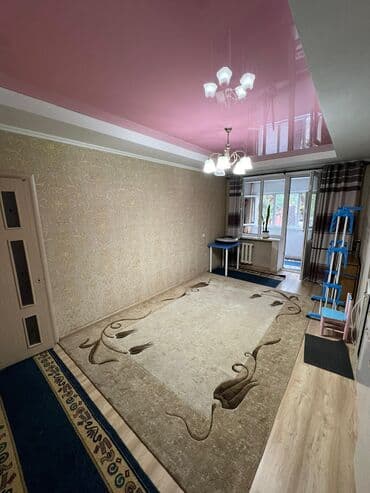 квартира в районе ошского рынка: 2 комнаты, 47 м², Индивидуалка, 2 этаж, Косметический ремонт — 1