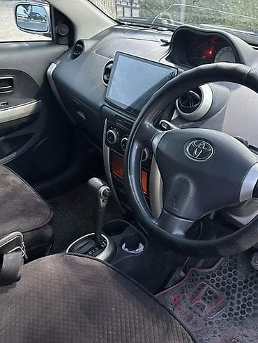 Продажа авто: Toyota Ist: 2003 г., 1.3 л, Автомат, Бензин, Хэтчбэк — 3