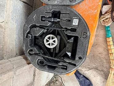 Другие автозапчасти: Ключи комплект оригинал — 4