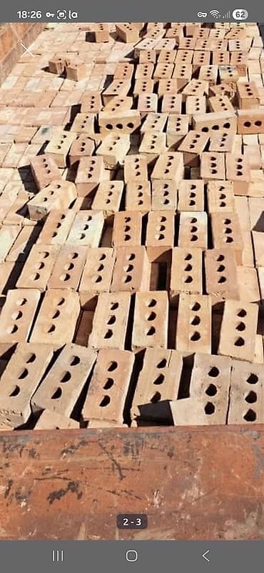 Кирпич красный пустотелый (перфорация 3–6 отверстий), навалом — 6