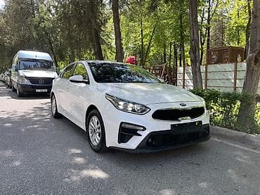changan deepal: Kia K3: 2021 г., 1.6 л, Вариатор, Бензин, Седан — 1