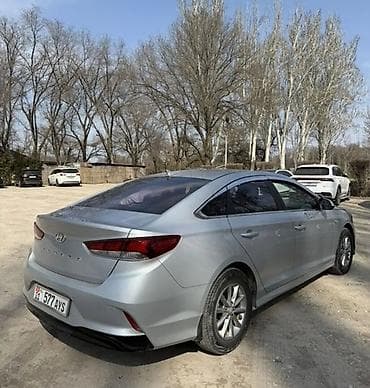 Hyundai Sonata: 2018 г., Автомат, Бензин, Седан — 3