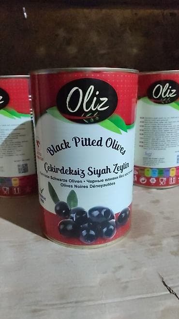 Ассортимент турецких продуктов Katre, Öncü и Oliz. - Оливки черные
