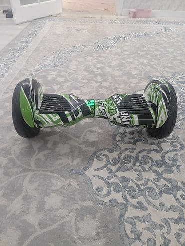 робот каробка: Гироскутер с колёсами (внедорожный) в ярком зелёно‑чёрно‑белом — 3