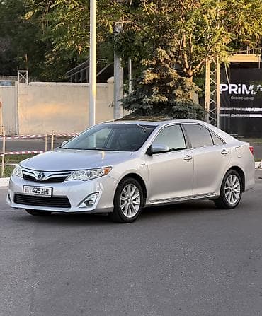 Toyota Camry: 2012 г., 2.5 л, Автомат, Гибрид, Седан — 4