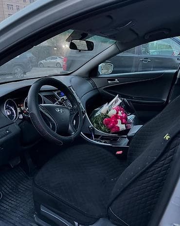 Hyundai Sonata: 2009 г., 0.2 л, Автомат, Седан — 2