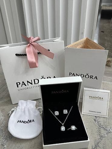 Үлпөт көйнөктөрү жана аксессуарлар: Наборы украшений Pandora — подарочные комплекты со вставками — 5