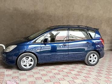кок талаа: Toyota Corolla Verso: 2004 г., 2 л, Кол менен иштөөчү, Дизель, Хетчбек — 1