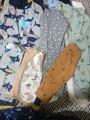 Балдардын кийим-кечелери жана бут кийимдери: Продам детские вещи — 1