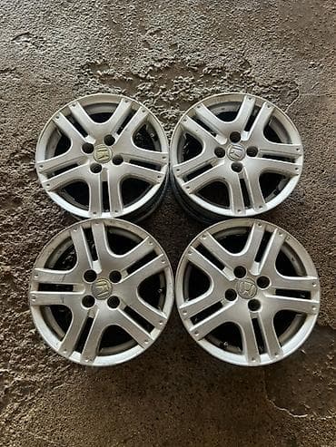 обмен на фит: Honda Fit: 2008 г., Бензин, Хэтчбэк — 3