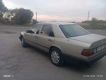 битую машину: Mercedes-Benz E-Class: 1988 г., 2.3 л, Автомат, Бензин, Седан — 4