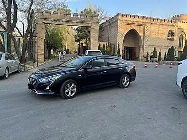 простой: Hyundai Sonata: 2018 г., Седан — 5