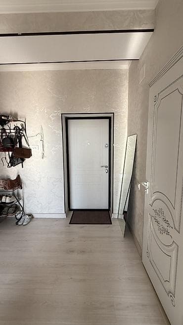 flat in jalalabad: 1 комната, 42 м², Элитка, 13 этаж, Дизайнерский ремонт — 2