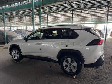 срочно продаю в связи с переездом: Toyota RAV4: 2019 г., 2.5 л, Автомат, Бензин, Кроссовер — 14
