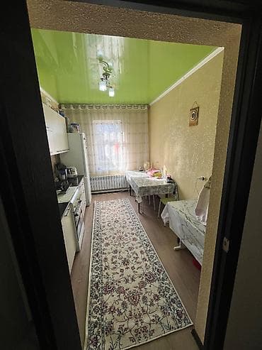 сдаются комната: Продаю дом 5 комнат, с ремонтом 100 кв. м, в центре г. Орловка. Уч — 10