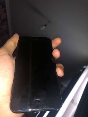 продаю iphone 7: IPhone 7, Б/у, 64 ГБ, Черный, 83 % — 2