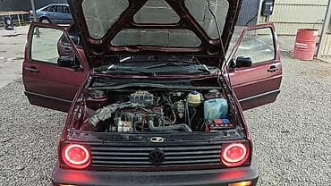 сиденье гольф 2: Volkswagen Golf: 1991 г., 1.8 л, Механика, Бензин, Хэтчбэк — 10