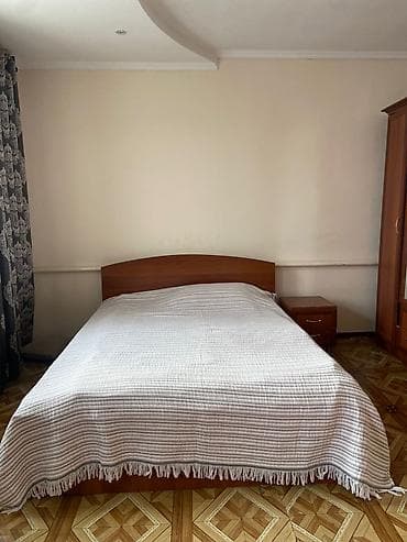 third edition solution: Спальный гарнитур в классическом стиле, цвет тёплый Состав: - — 3