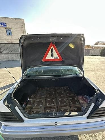 t max: Mercedes-Benz W124: 1995 г., Седан — 7