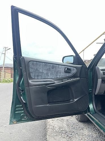 mazda d: Mazda 626: 1998 г., 1.8 л, Механика, Бензин, Хэтчбэк — 6