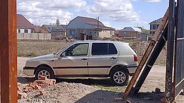 Volkswagen Golf: 1993 г., 1.8 л, Механика, Бензин, Хэтчбэк at lalafo.kg Volkswagen Golf: 1993 г., 1.8 л, Механика, Бензин, Хэтчбэк