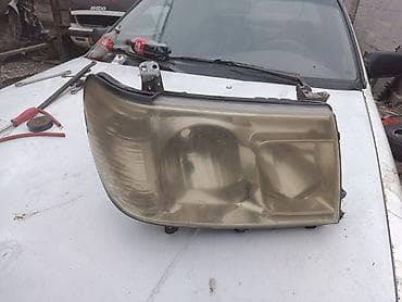 замена газовых фильтров: Передняя левая фара Toyota Оригинал — 2