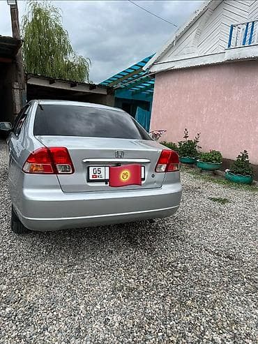 Унаа: Honda Civic: 2003 г., 1.5 л, Вариатор, Бензин, Седан — 1