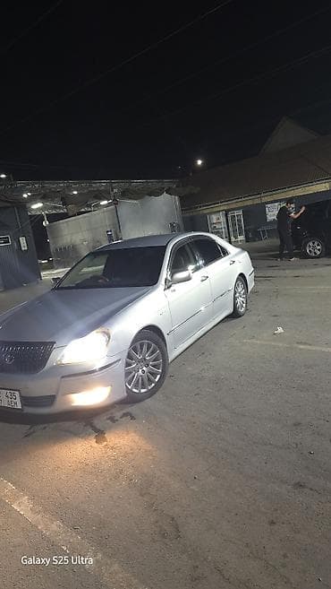 crow: Toyota Crown Majesta: 2004 г., 4.3 л, Автомат, Газ, Седан — 5