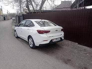 матиз сдения: Chevrolet Onix: 2020 г., 1 л, Автомат, Бензин, Седан — 4