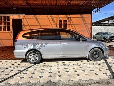 Honda Stream: 2002 г., 1.7 л, Автомат, Бензин, Универсал — 3