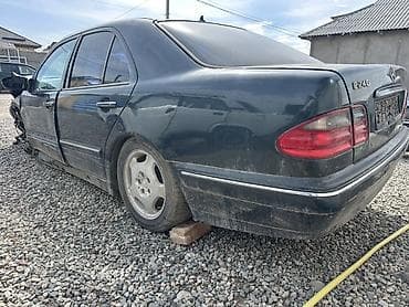 Mercedes-Benz E-Class W210 E240 седан, разбор по запчастям 210