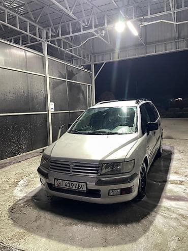 e53 4 8: Mitsubishi Chariot: 1999 г., 2.4 л, Механика, Бензин, Минивэн — 1