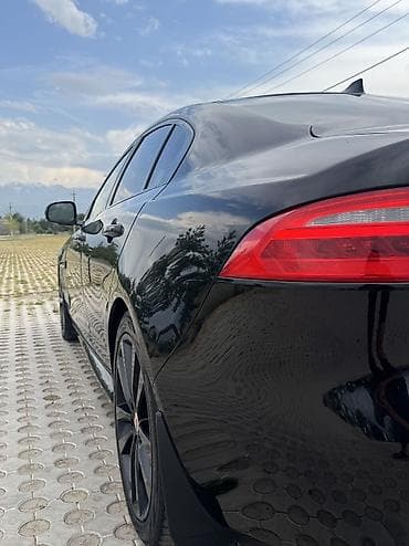 Транспорт: Jaguar XE: 2015 г., 2 л, Автомат, Бензин, Седан — 7