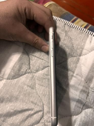 левый наушник airpods pro: IPhone Xr, Новый, 64 ГБ, Белый, 72 % — 5